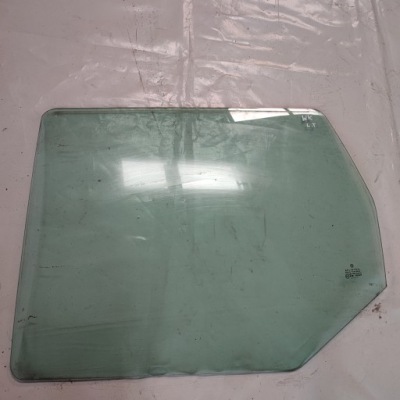 Jeep grand cherokee wk 3.0 crd скло лівий задня фото №1