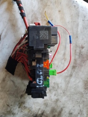 Коробка предохранителей vw golf vii 5q0937615c фото №1