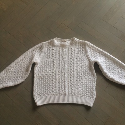 TU- biały ażurowy sweterek