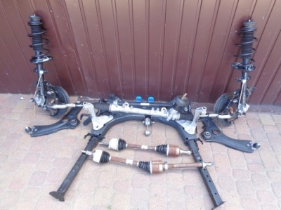 Підрамник передні підрамник pod двигун renault clio v . фото №1