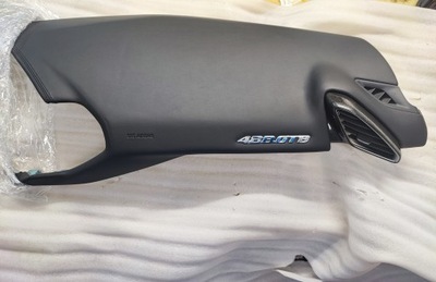 Панель приладів консоль подушка безпеки подушка ferrari 488 фото №1