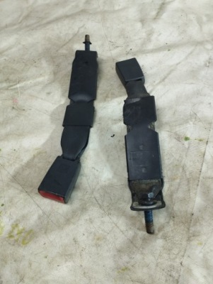 Dodge ram 09- пряжка поперечина задня usa фото №1