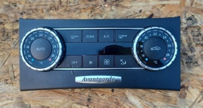 Mercedes w204 панель кондиціонера a2049006608 фото №1