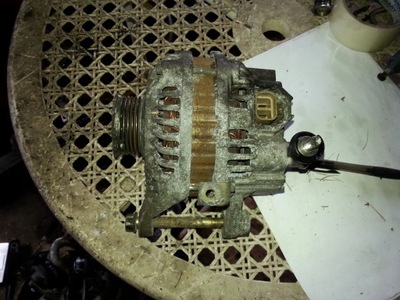 Mazda 3 1.6 16v 03-09 - генератор фото №1