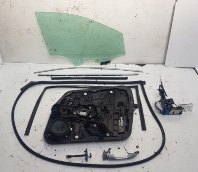 Прокладка двері скло перед задня kia sportage iv фото №1