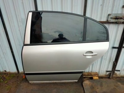 Дверь левая задний  skoda superb 1 цвет 9102 фото №1