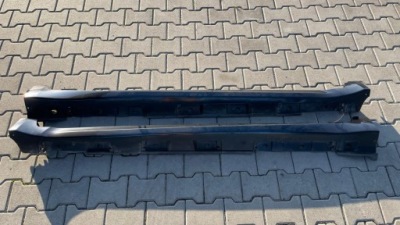 Toyota avensis t27 рестайлинг  t29 седан 15- накладка порога  накладка  правая цвет 1h2 фото №1