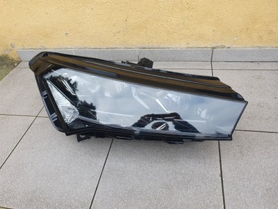 Лампа права crystal full led skoda enyaq фото №1