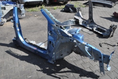 Ford focus mk4 st хетчбек чверть лонжерон правий перед + поріг блок двигуна фото №1