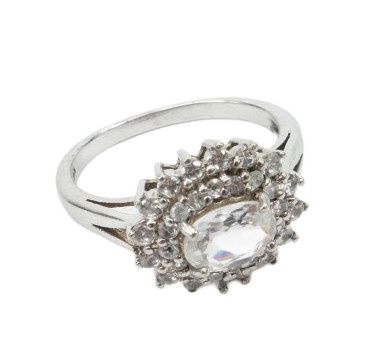 Owalny srebrny pierścionek z cyrkoniami R.14