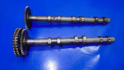 Вали розподільного валу ліва 3.0cdi mercedes w204 w221 фото №1