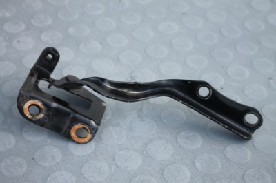 Петля капот лівий перед 202 toyota prius iii 09-15 фото №1