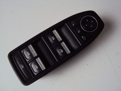 Панель окон левый перед renault captur ii 19- фото №1