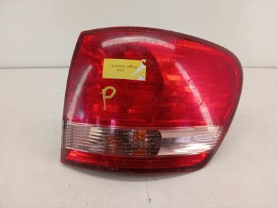 Лампа задняя правая задняя toyota avensis verso фото №1
