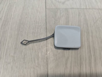 Audi a3 заглушка фаркоп бампера задняя 8v4807441a фото №1