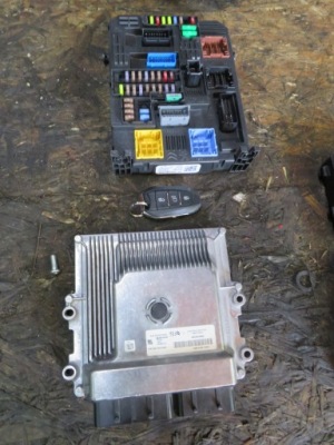 Набор стартовый peugeot 208 9834609880 фото №1