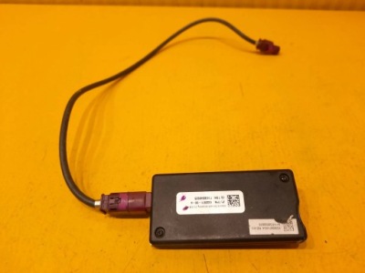 Tesla model 3 модуль блок управления 1032971 00 a фото №1