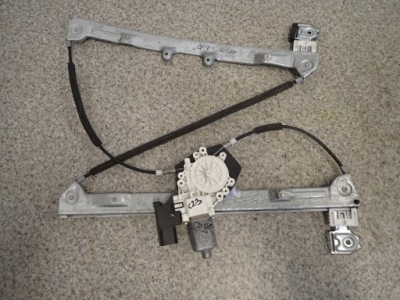 Mitsubishi colt 04- подъемник передний правый 6 pin фото №1