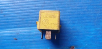 Bmw e46 e34 e36 реле 1389105 фото №1