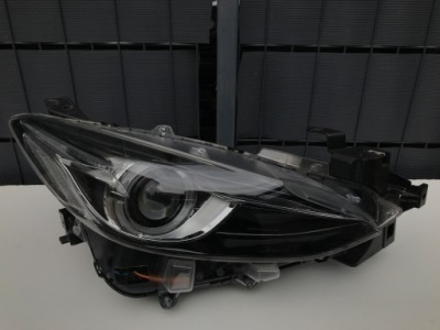 Mazda 3 3 правая фара перед передняя ксенон led 2013-2016 фото №1