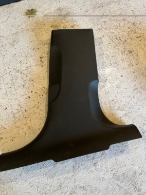 Защита обшивка стойка правое audi a7 4g8867240b фото №1