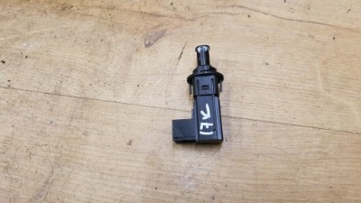 Chrysler оригинальный номер 68236598aa фото №1