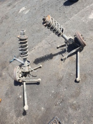 Рычаг поворотный кулак задняя правый landrover freelander 1 фото №1