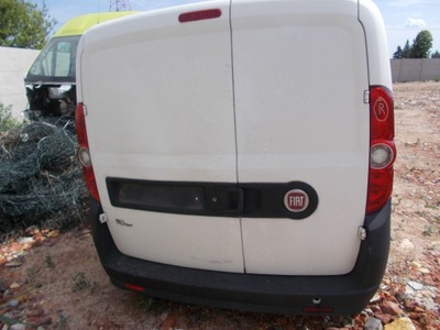 Двері ліва праве задні задня бампер лампа fiat doblo ii 2 2011 - 2019 фото №1