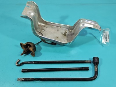 Механізм колеса запасного fiat freemont dodge journey фото №1