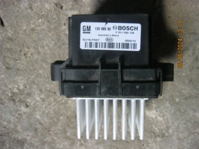 Opel karl 2015 середина реле вентилятор фото №1