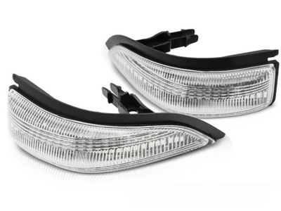 Поворотники w дзеркало led toyota yaris 3 11-19 фото №1