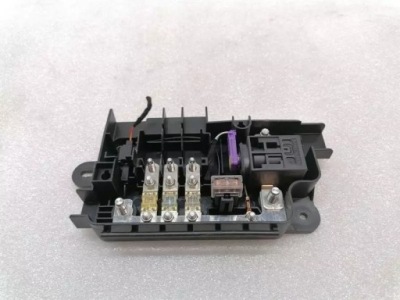 Audi r8 type 42 v10 5.2 spyder fuse box 4f0915519 фото №1