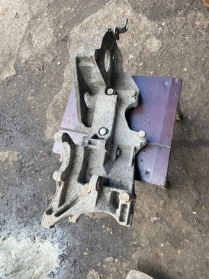 Vw crafter 10--2015 2,0tdi кронштейн насос фото №1