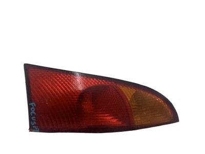 Ford focus mk1 hb лампа права задня фото №1