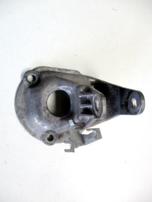 Кронштейн кронштейн porsche cayenne ii 7p5199373 фото №1