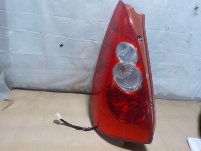 Mazda 5 2005 2.0 лампа левый задняя фото №1