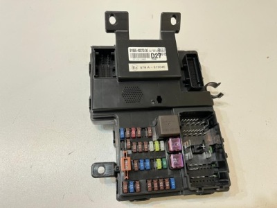 Kia carnival 2 ii 06-14 r 2.9 crdi коробка запобіжників 97ra-010046 фото №1