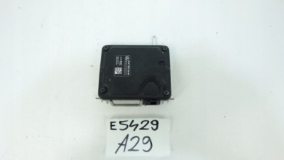 Камера скло асистент перемикання поперечина mercedes b w247 2016- a2479002908 фото №1