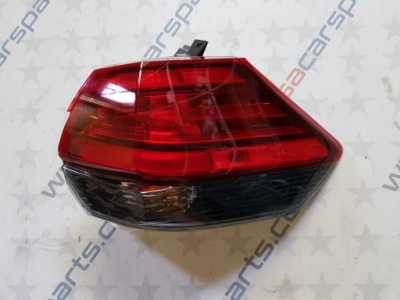 Nissan rogue 2015 правая сторона лампы задние фото №1