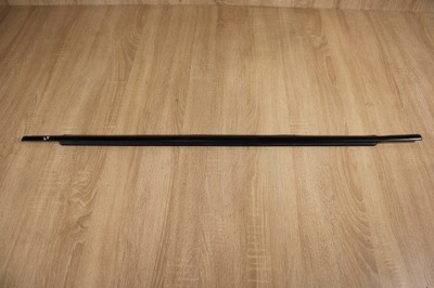 Молдинг уплотнитель дверь левый задняя hyundai santa fe ii фото №1