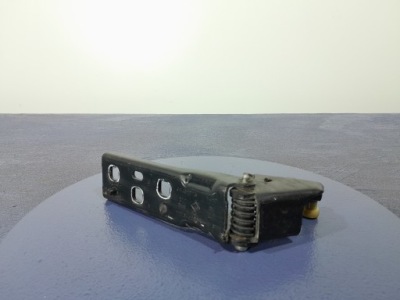 Renault trafic iii петля ролик блокування двері розсувних 777645238r фото №1