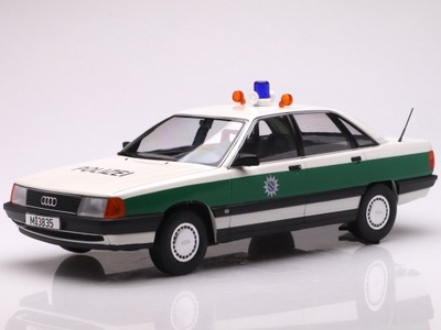 Model samochodu Audi 100 C3 - 1989 - Polizei, white/green Triple9 1:18