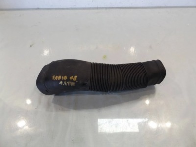 Fabia ii 1,4tdi труба повітрозабірник повітря 6q0129618g фото №1
