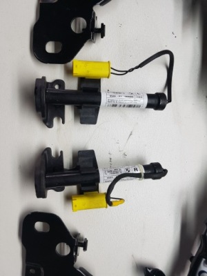 Патрон петля капот bmw x3 g01 лівий фото №1