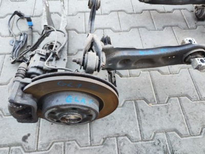 Поворотний кулак права задній важелі mercedes w156 gla 2015 фото №1