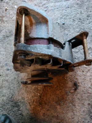 Генератор bosch 120 488 183 bmw e30 316i 318i m40 фото №1