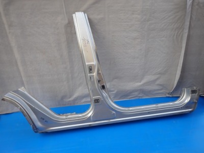 Nissan xtrail t31 07- поріг правий блок двигуна середній фото №1