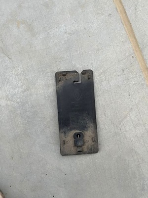 Штекер консоль панель пластик двері штекер renault gama t 82321911 фото №1