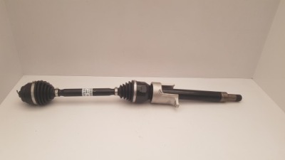 Привідний вал передня права bmw x1 u11 u06 9884798 фото №1