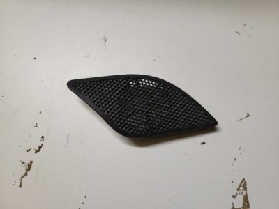 Opel zafira b накладка динамика дверь перед левая 13163900 фото №1